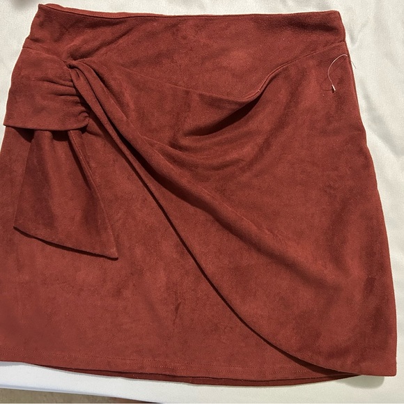 Auburn Altar’d State skirt - Picture 1 of 2